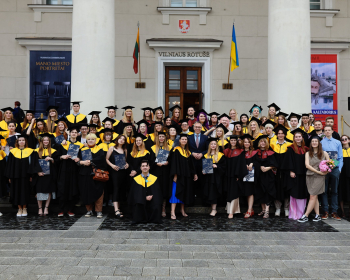 В вильнюсской Ратуше прошла торжественная церемония вручения дипломов выпускникам ЕГУ