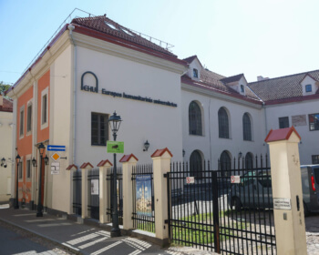 ЕГУ объявляет конкурс на замещение позиций в 2025-2030 а.г. в научных направлениях и направлениях искусства, а также направлениях обучения